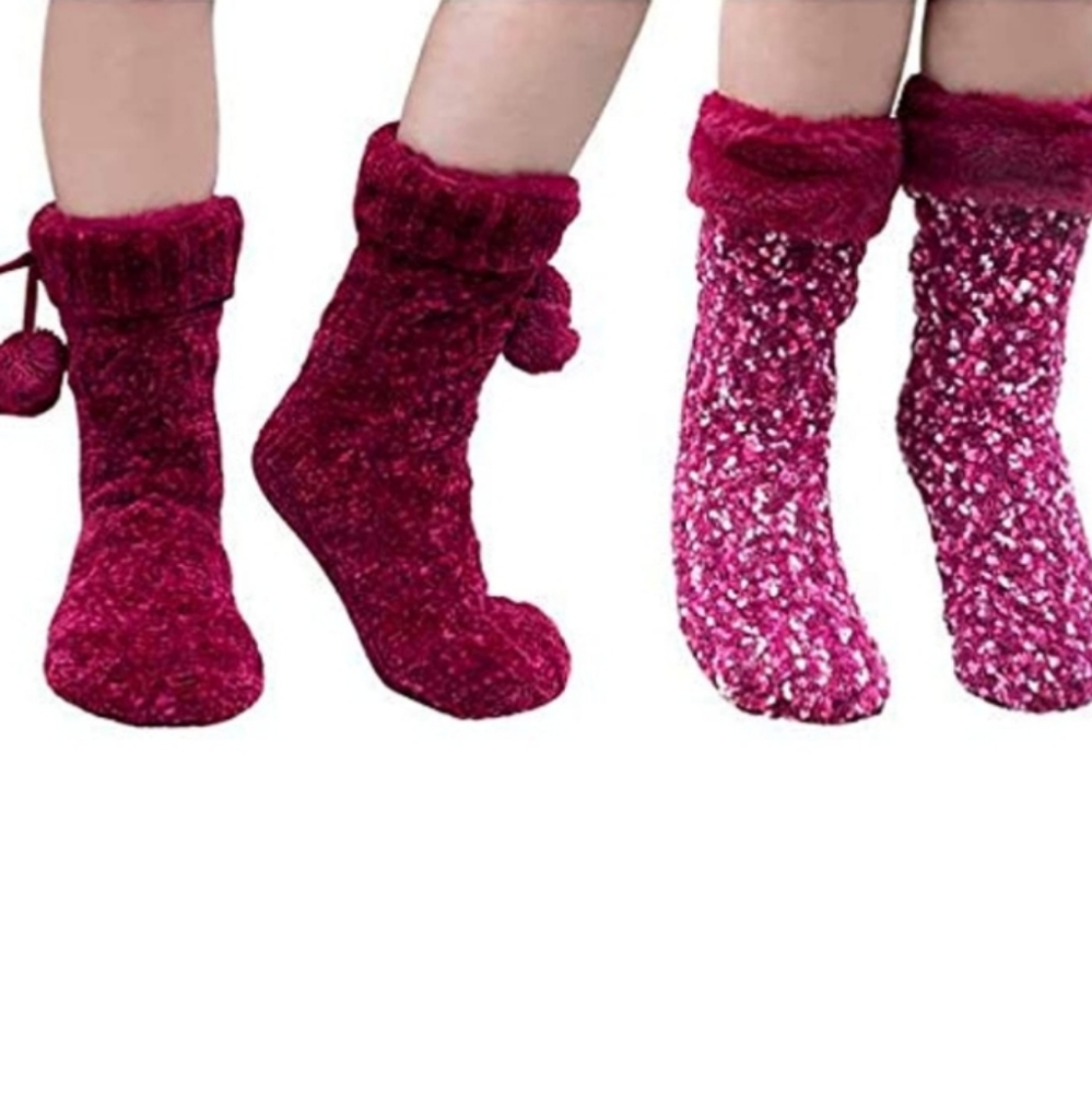 NWT 2 Pairs Serra Ladies Chunky Faux Fur Knit Slipper Socks